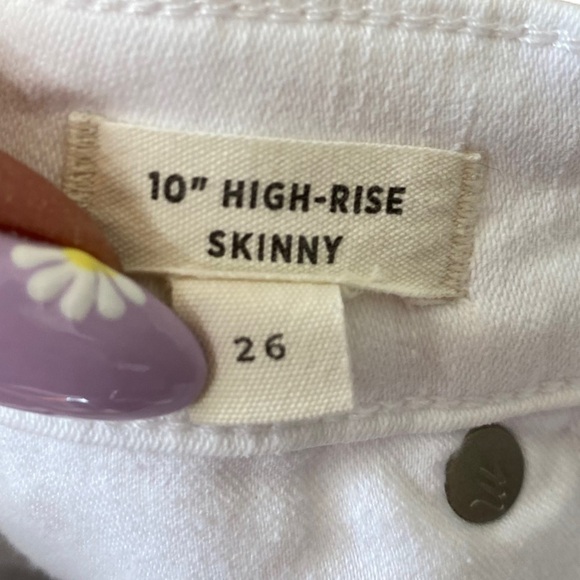 MADEWELL 10" High-Rise Skinny Jeans in Pure White - Picture 10 of 13